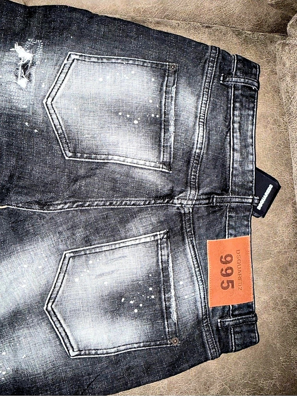 Dsquared2 995 Men's Distressed Denim Shorts Waist 33 NWT - Picture 4 of 4